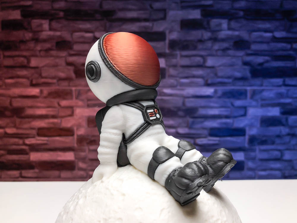 Astronaut Lamp STL for download