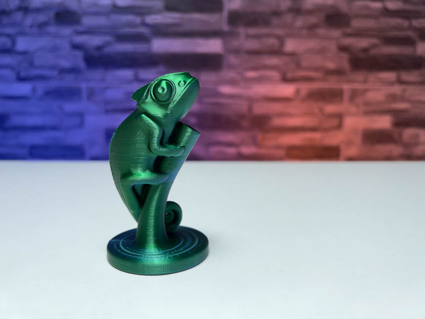 Chameleon Pen Holder